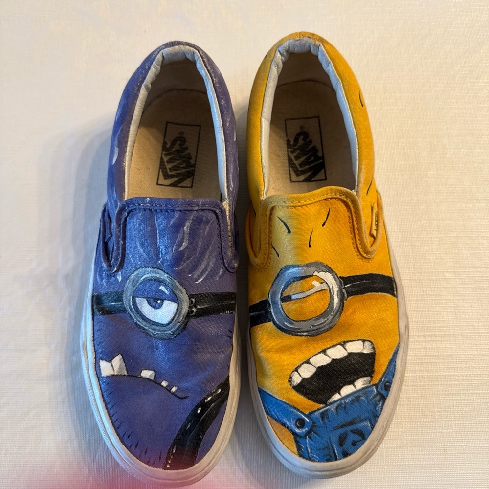 VANS Off the Wall Hand Painted Minions Despicable Me Slip On Sneakers Size 8